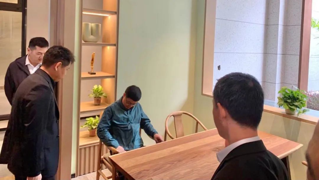 東家人物志 | 楊龍：在西南邊境開店的傳奇藝術家